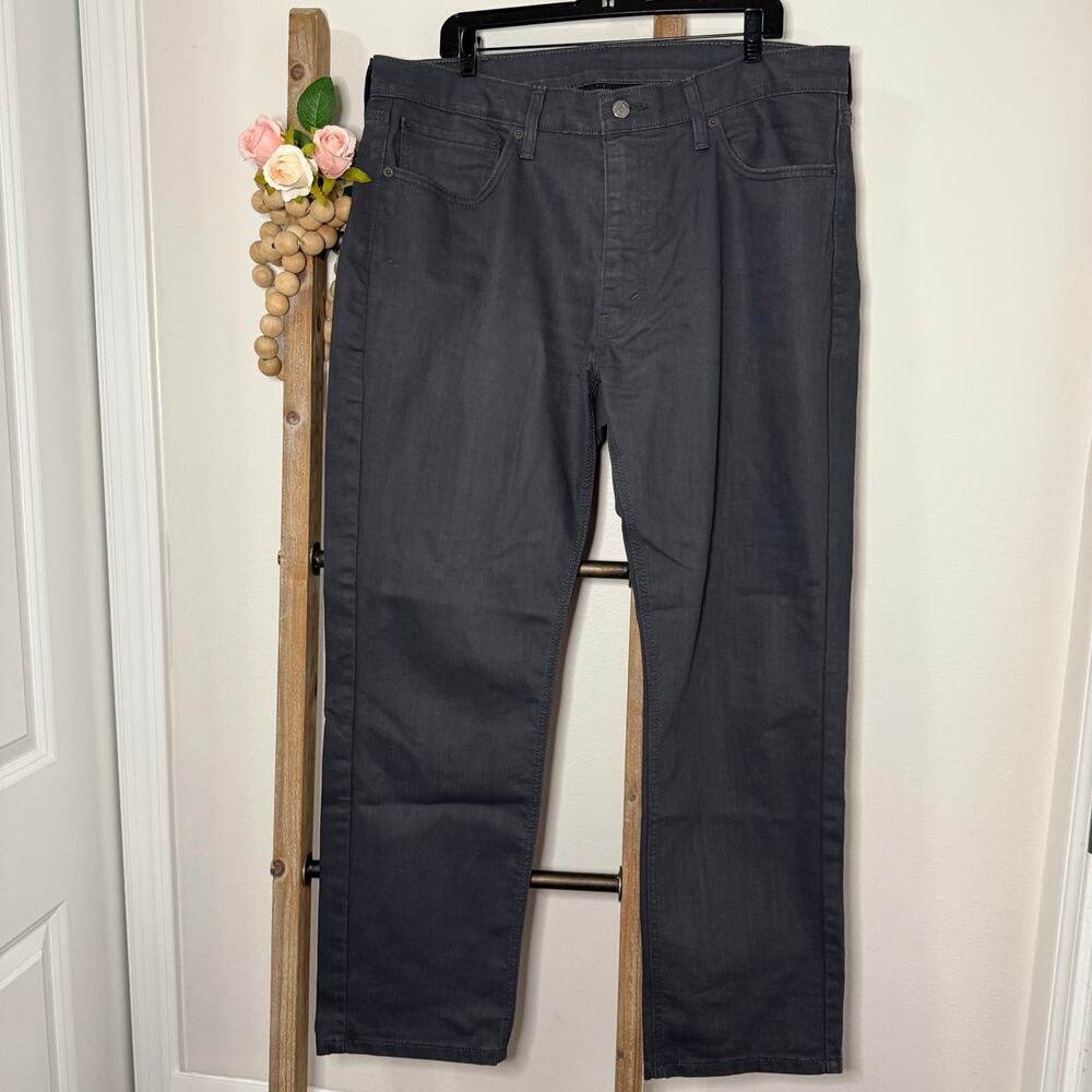 Levis Mens Dark Gray Black 541 Straight Jeans Size 38 x 32